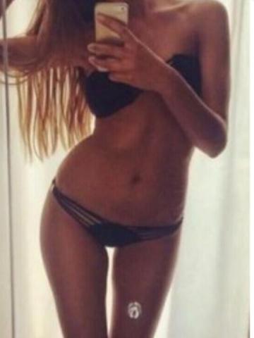 Моника Горячая Медсестра фото 3